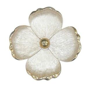 Vtg Crown Trifari Dogwood
Flower Brooch Womens
Gold-tone Brushed Metal W/Enamel